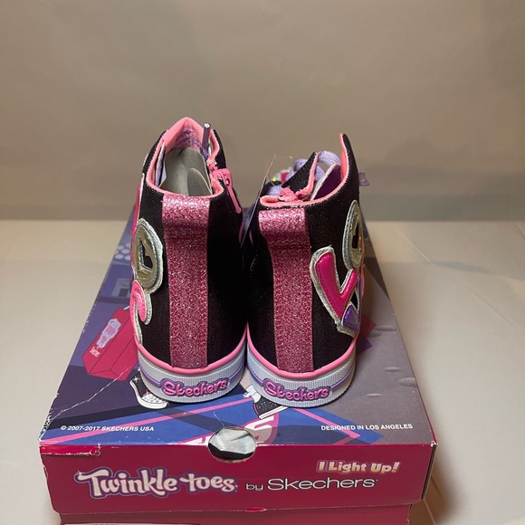 Girl's Sketchers Twinkle Toe Light-Ups- Peace Princess Size 2 NWT Hi-Tops - Picture 3 of 6